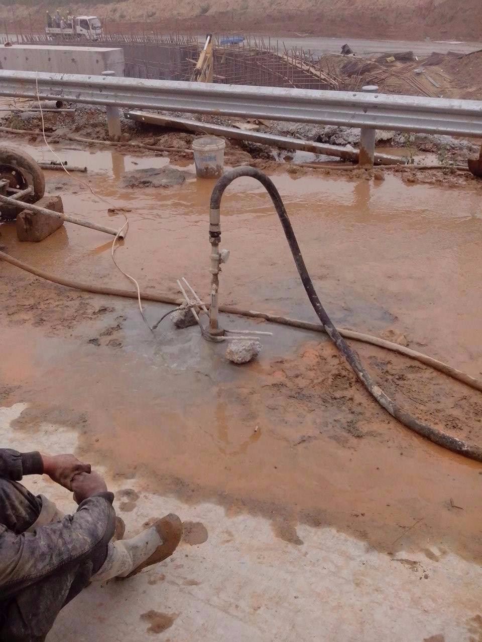 河池路基压密注浆